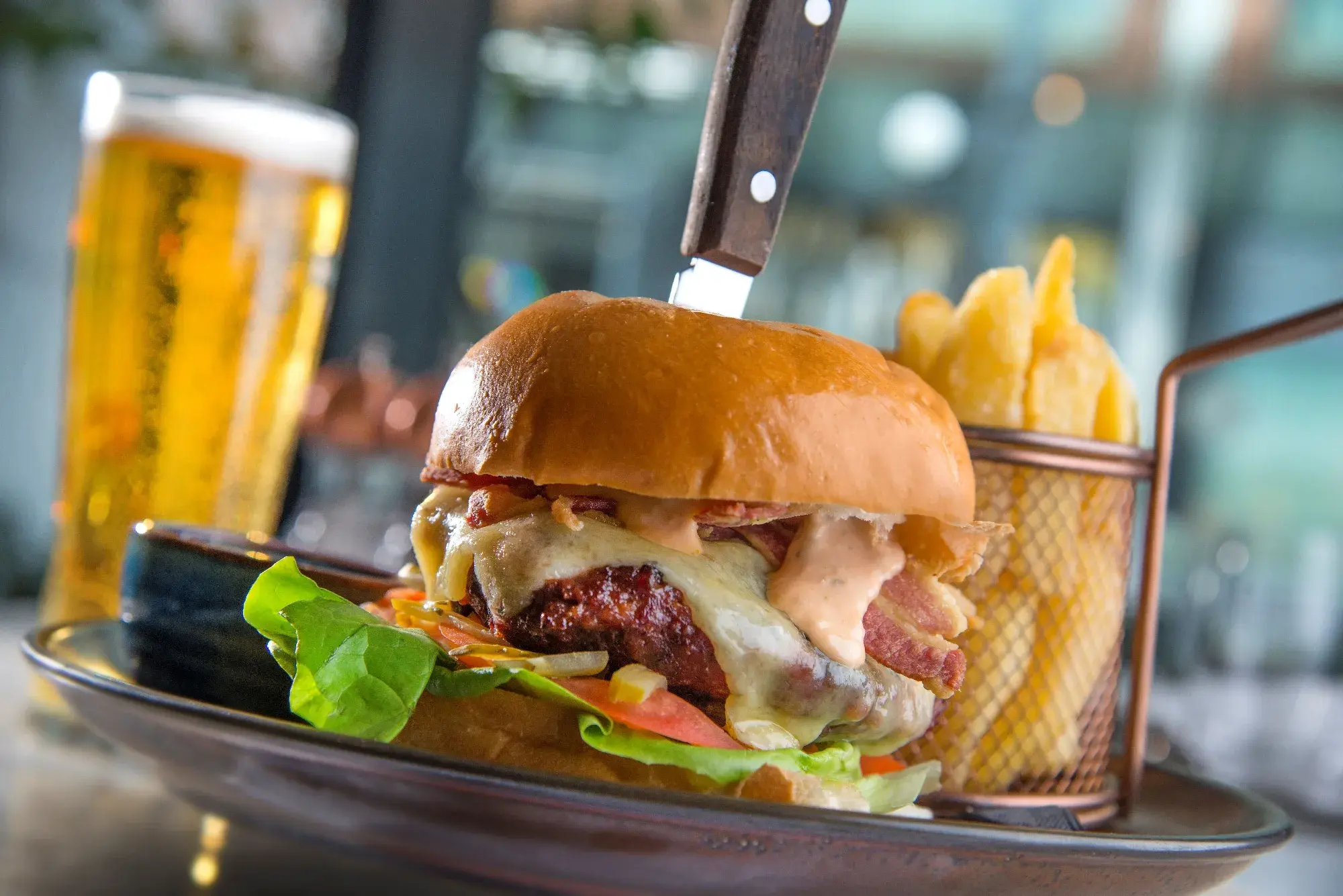 Burger and chips at Mossco