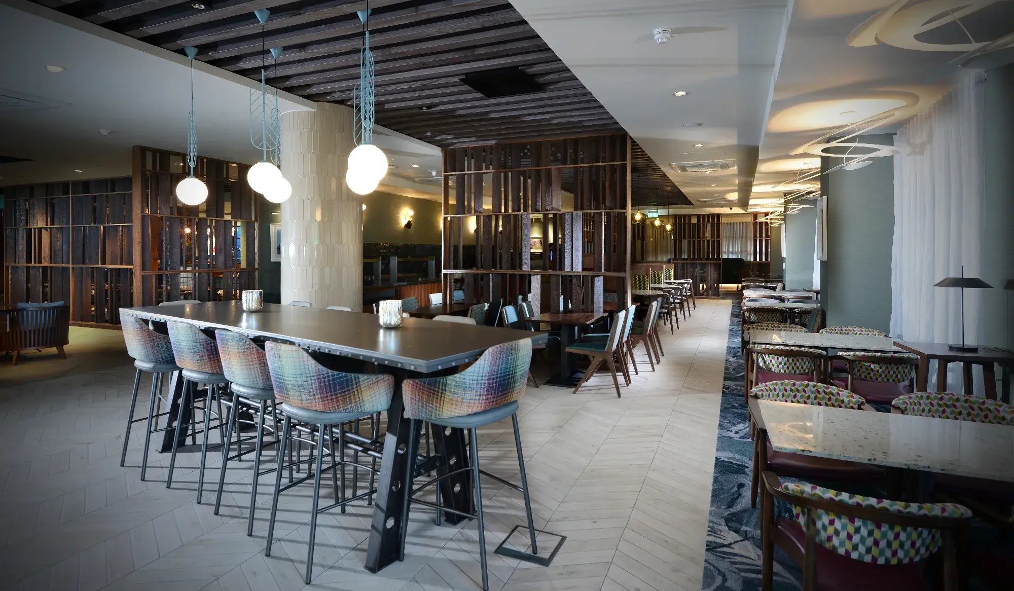 Mossco bar and dining area